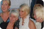 Party Sound Karaoke, Fnf blonde Frauen